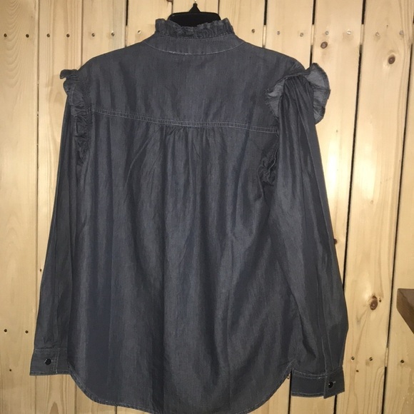 Elan Ruffled Gray Blouse S NWT - Picture 9 of 10